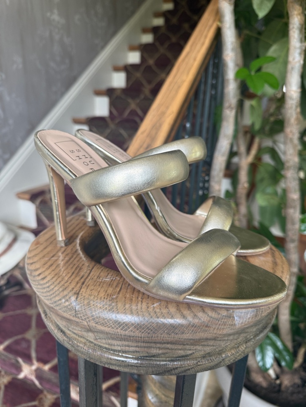 SHU SHOP ladies, gold, heeled, sandals, excellent condition, size 8 - Picture 4 of 9